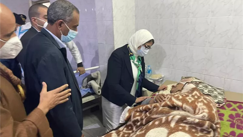 حادث قطاري سوهاج| وزيرة الصحة: جميع المصابين بالمستشفيات يتلقون العلاج