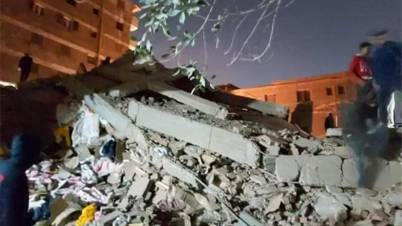 الحماية المدنية تواصل عمليات البحث عن ضحايا عقار جسر السويس