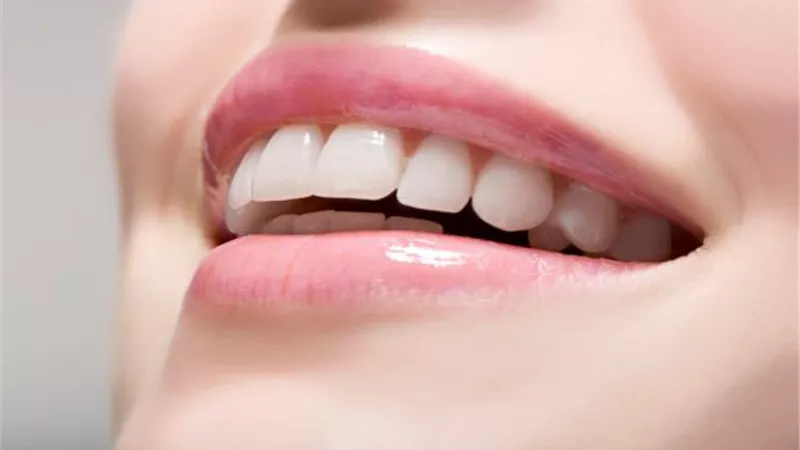 6 عادات خاطئة تدمر أسنانك.. تعرفي عليهم 