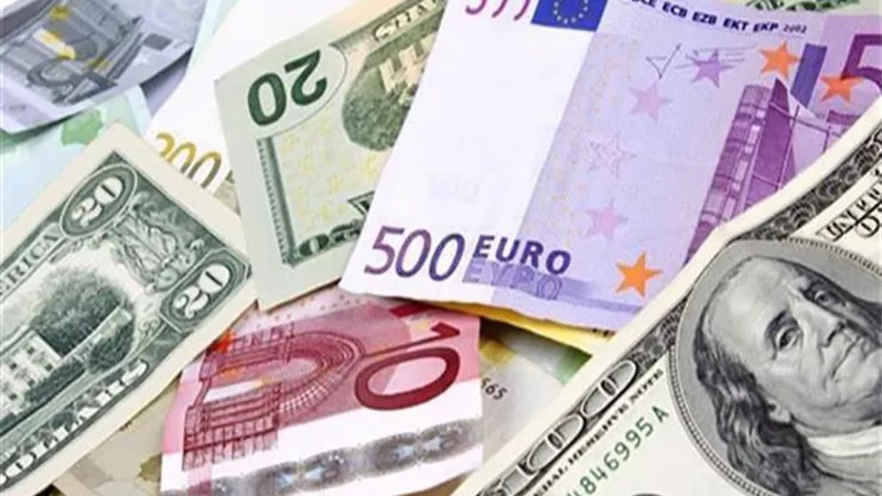 أسعار العملات اليوم الاثنين 29-3-2021.. اليورو يتراجع والدولار يستقر