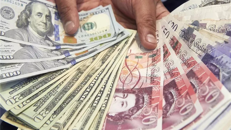 انخفاض أسعار العملات بالبنوك المصرية اليوم الثلاثاء..والدولار بـ15.65 جنيه