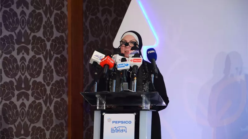 وزيرة الصناعة: نستهدف الوصول إلى صفر نفايات