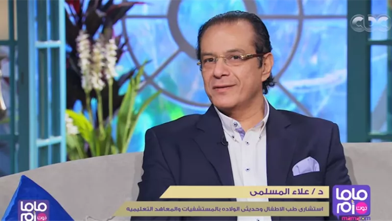 ماذا يرى الطفل حديث الولادة؟.. طبيب يُجيب ويكشف سر ابتسامة البيبي (فيديو)
