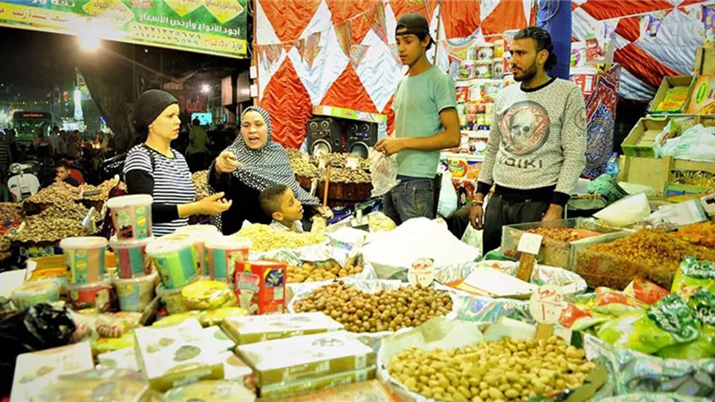 40 % تخفيضًا للأسعار.. معرض للسلع الغذائية استعدادًا لرمضان 