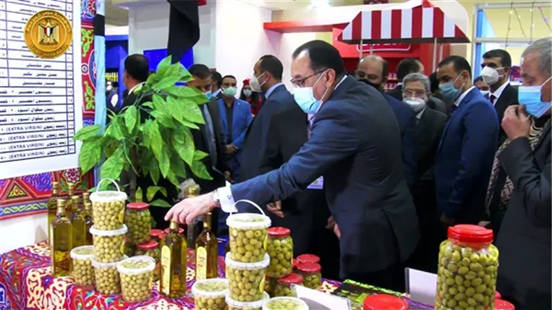 «بتخفيضات 28%».. رئيس الوزراء يفتتح معرض «أهلا رمضان 2021»