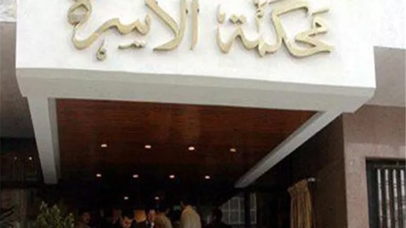 كل يوم مع امرأة على فراشها.. نادية تستغيث بـ «محكمة الأسرة» 