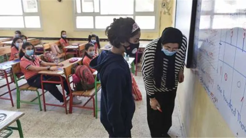 بالتناوب.. خفض أعداد الطلاب والمعلمين داخل المدارس في الغربية
