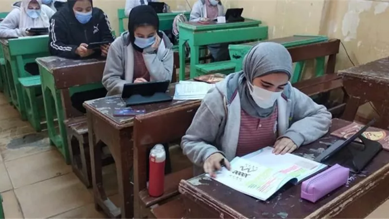 «شوقي» يكشف موقف طلاب المنازل من الاختبارات التجريبية