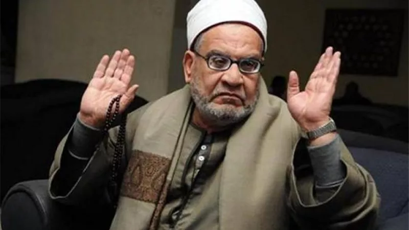 مشادة كلامية بين أحمد كريمة وعضو لجنة الفتوى سابقًا بسبب ختان الإناث.. فيديو