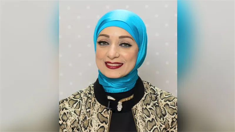 خبيرة إتيكيت تقدم 10 نصائح للاتصال التليفوني