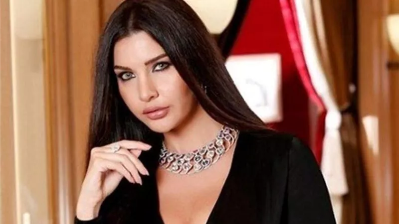 «بكيني» لاميتا فرنجية يُشعل إنستجرام