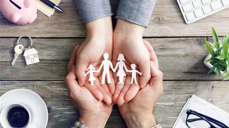 ٨ وثائق تأمين تضمن الحماية والأمان لأسرتك.. تعرفى عليها