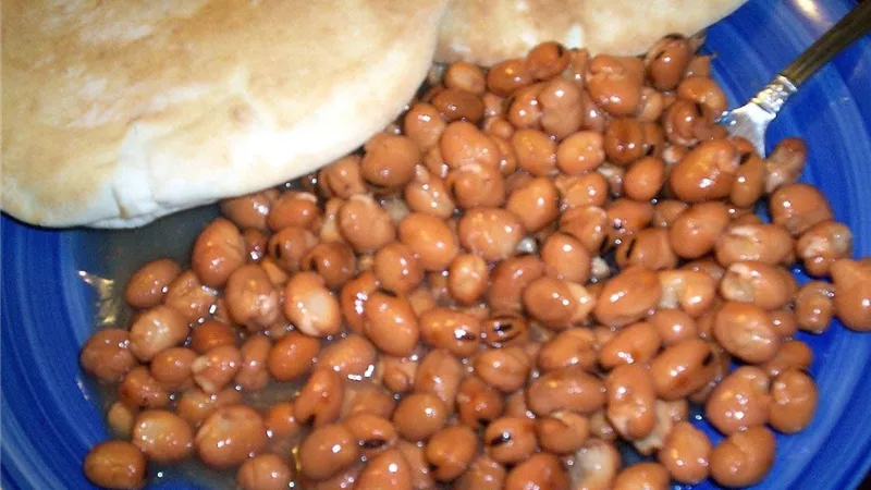 طريقة تدميس الفول لـ سحور رمضان .. فيديو