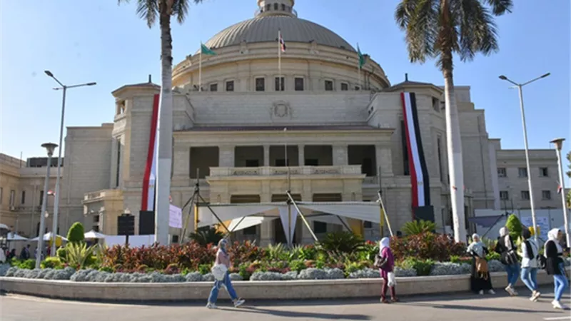 جامعة القاهرة تتصدر جوائز الدولة.. و«الخشت» يكشف سر النجاح 