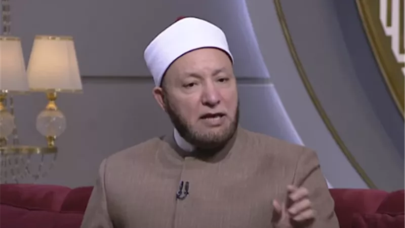 أعانى من نزيف مستمر.. هل صومي صحيح؟ داعية يجيب (فيديو)