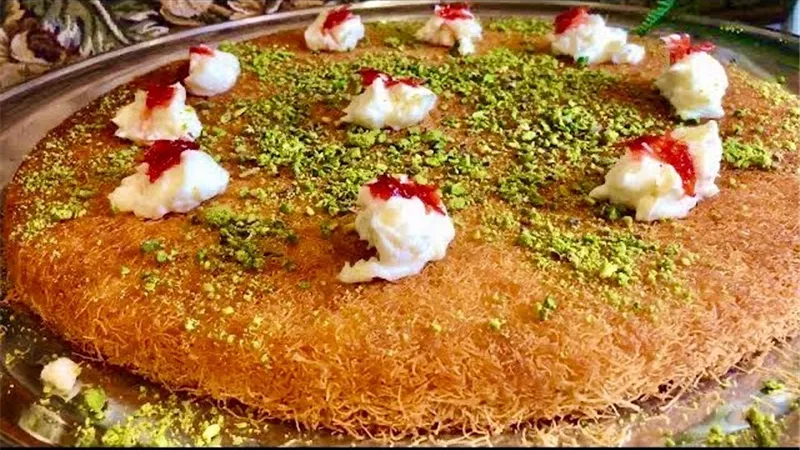 هشة ومقرمشة.. طريقة عمل تيراميسو الكنافة فى رمضان 