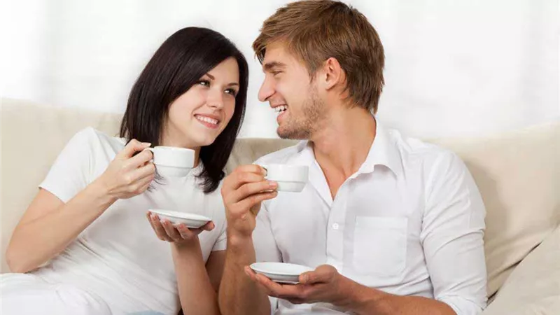 للمُقبلات على الزواج.. 7 وعود على الرجل الالتزام بها أمامك
