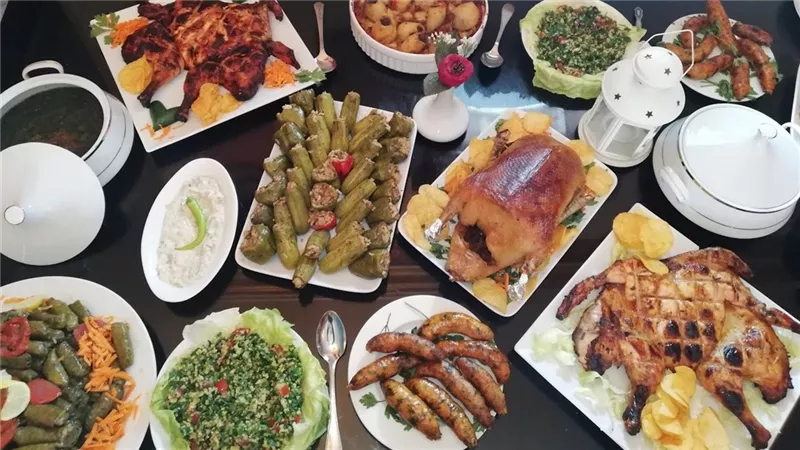 شاهدي 11 طريقة مُبتكرة لتزيين سفرة إفطارك في رمضان