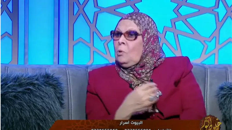 آمنه نصير عن إفشاء أسرار البيوت «أون لاين»: «قُبح وحاجة تحزّن».. فيديو