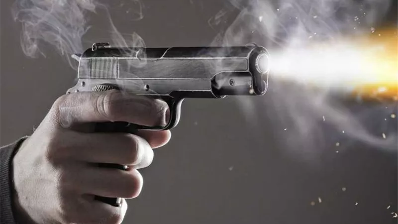 الاستعلام عن حالة موظف أُصيب بطلق ناري علي يد شقيق زوجته