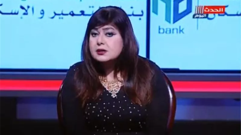 هندية: «أمي اللي علمتني الرقص.. وبكيت مع أول هزة وسط».. فيديو