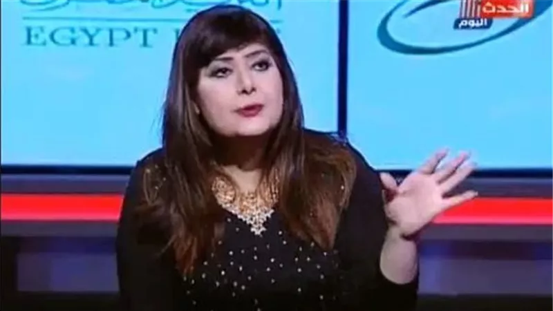 الفنانة هندية: ندمت على تعرية جسدي أمام المصنفات الفنية (فيديو)