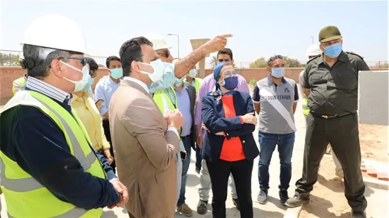 وزيرة البيئة تتفقد مشروع نقل ومعالجة سائل الرشيح بمدفن الوفاء والأمل