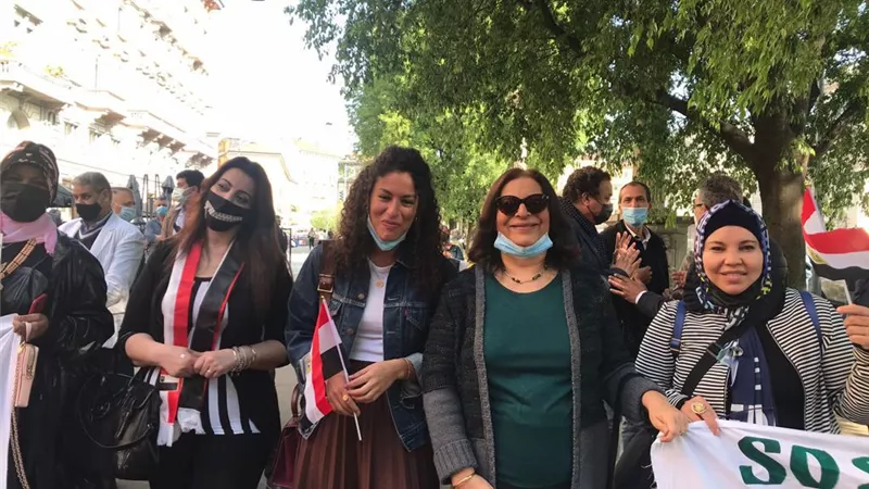 وقفة للجالية المصرية بإيطاليا لدعم الموقف المصري تجاه سد النهضة