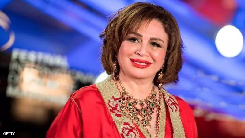 بوسي شلبي تكشف سبب علقة إلهام شاهين بـ«الشبشب»| فيديو
