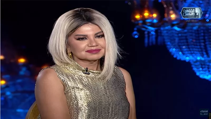 بوسي شلبي لـ محمود عبد العزيز: «أمنية حياتي أموت وأجيلك» | فيديو 