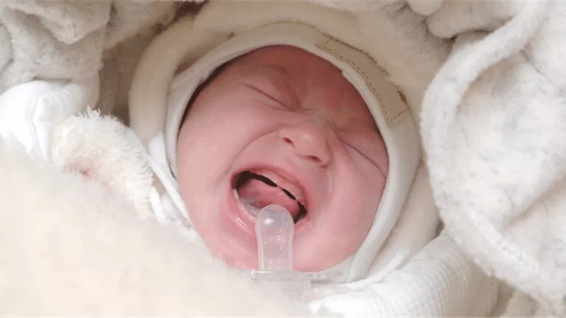 جحيم الأمهات.. ربة منزل تُنهي حياة رضيعها بعد تعذيبه