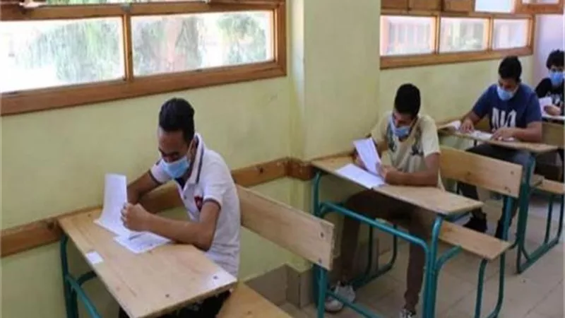 غدًا.. طلاب 2 ثانوي يؤدون امتحان شهر أبريل