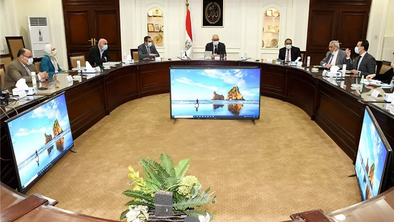 لحل أزمة المرور.. وزير الإسكان يتابع مشروع إعادة تخطيط وتطوير مدخل الجيزة الجنوبي