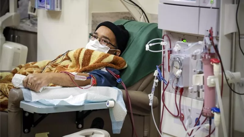 المصل واللقاح تكشف السبب الطبي لإفطار مصاب كورونا في رمضان| فيديو
