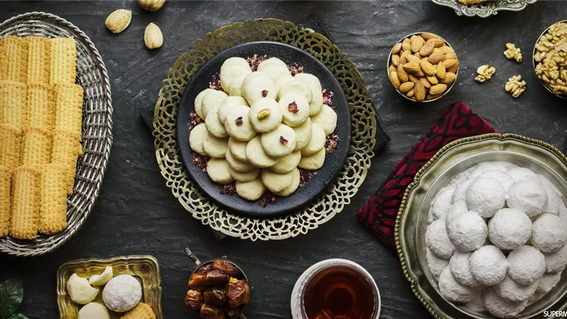 عيد الفطر 2021| تعرفي على أسعار الكحك والبسكويت.. صور