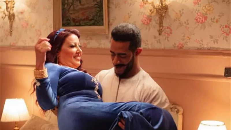 رغم أزمات كورونا.. رومانسية محمد رمضان تُثير إعجاب الفتيات على «السوشيال ميديا»
