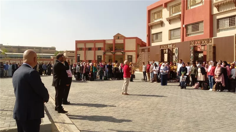 «الدراسة مخلصتش».. تنبيهات هامة لمدرسة «الحُلي والمجوهرات»
