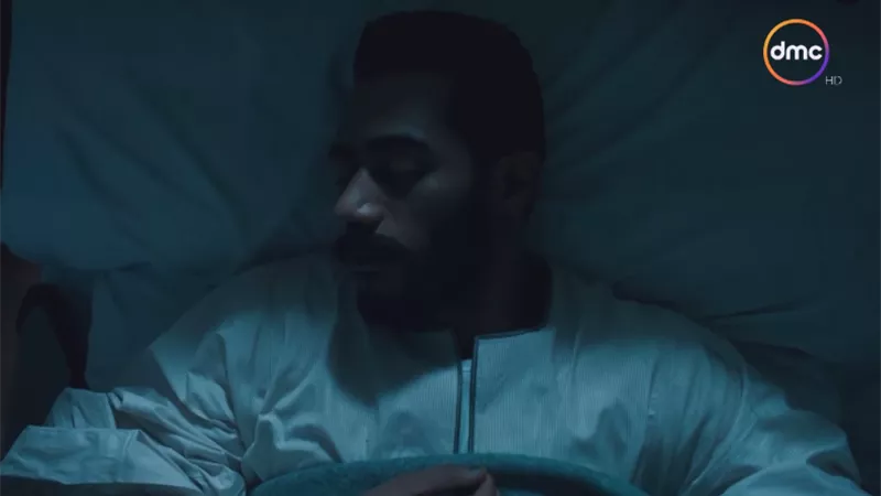مسلسل موسى الحلقة 18 | إصابة محمد رمضان بطلق ناري داخل قطار غزة (فيديو)