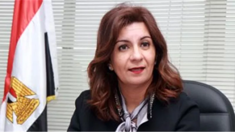 حصلت على وسام فارس.. ملك هولندا يكرم المصرية منى أحمد لجهودها في العمل التطوعي