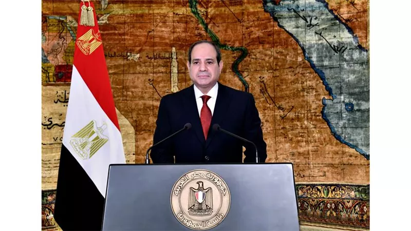 الرئيس السيسي: لابديل عن الإتقان والتفاني في العمل واستيعاب ثورة المعلومات 