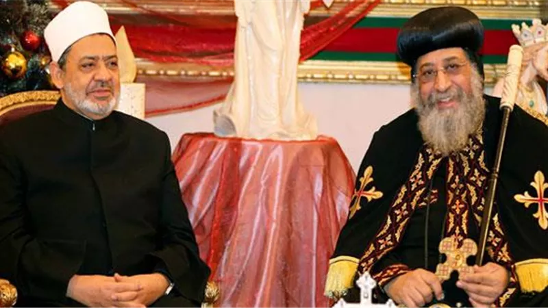 شيخ الأزهر يهنئ البابا تواضروس بعيد القيامة المجيد