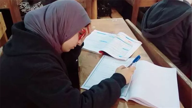 جدول امتحانات أولى وثانية ثانوي لطلاب الدمج
