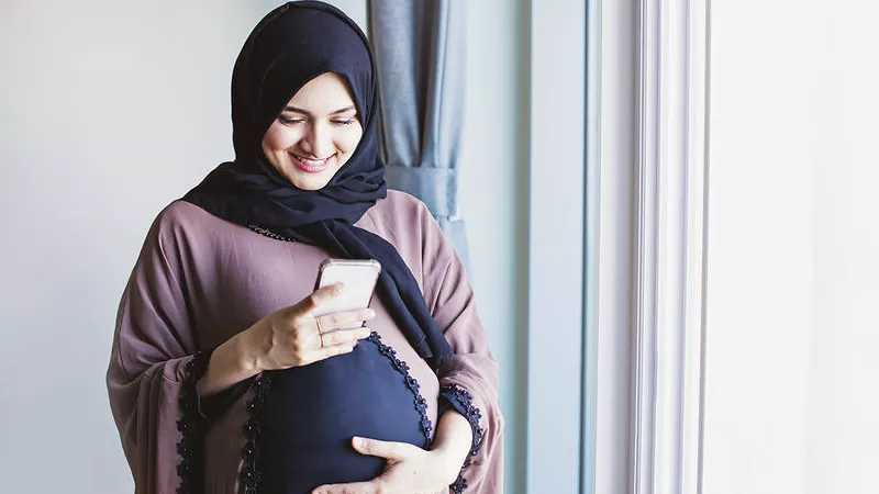 هل الجنين في بطن أمه عليه زكاة الفطر؟.. «أزهري» يُجيب| فيديو