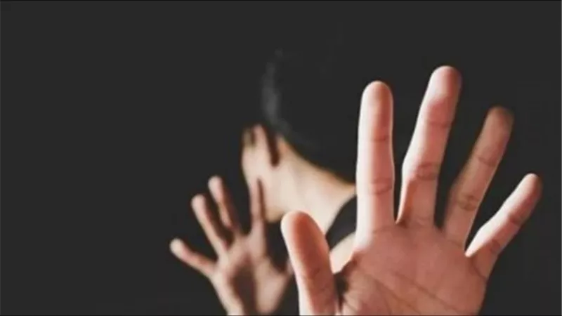 بالتفاصيل.. تعرض فتاة للتحرش من مسن في الجيزة