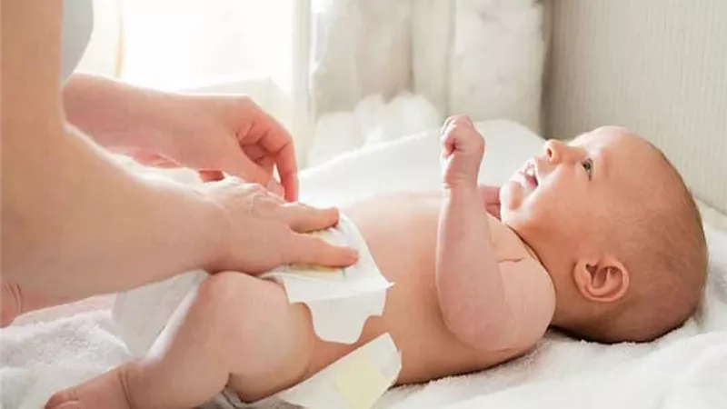 لو طفلك بيعاني من التسلخات.. تعرفي على روشتة العلاج.. فيديو