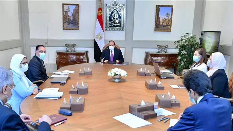 السيسي يوجه بأن يهدف مشروع تنمية الأسرة المصرية لتحقيق توازن بين نمو السكان والإقتصاد