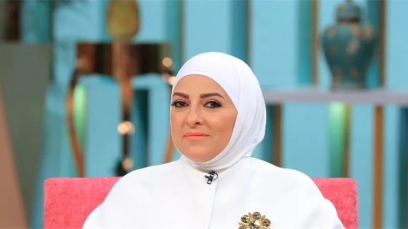 دعاء فاروق لمتابعيها الرافضين سفر المرأة دون محرم: «تقدروا تلغوا المتابعة»