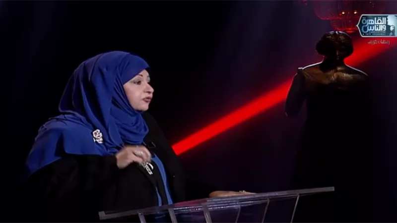 «خانها مع السكرتيرة».. عفاف شعيب تتحدث عن كواليس طلاقها