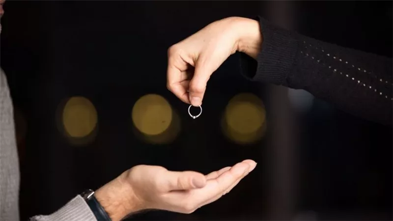 طلبت الطلاق بعد كتب الكتاب.. محسن خدع أستاذة الجامعة