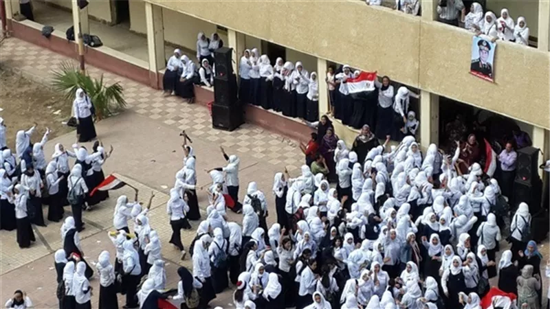 «الدم للركب».. شاهدة تروي تفاصيل جديدة بشأن مشاجرة بنات مدرسة رقية